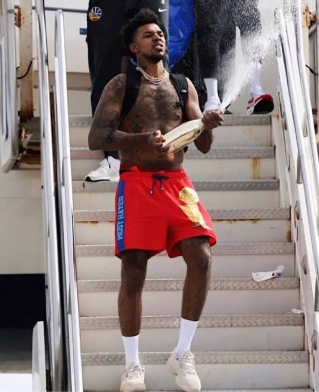 出口抢位 出口抢位