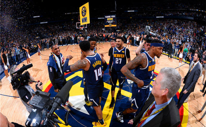 话语权之间 话语权之间